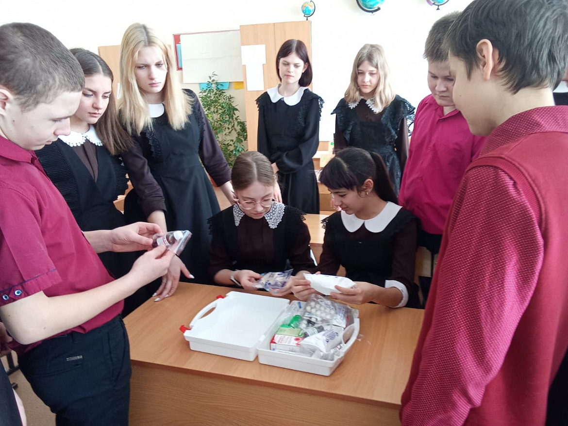 Занятие по безопасности и оказанию первой помощи.
