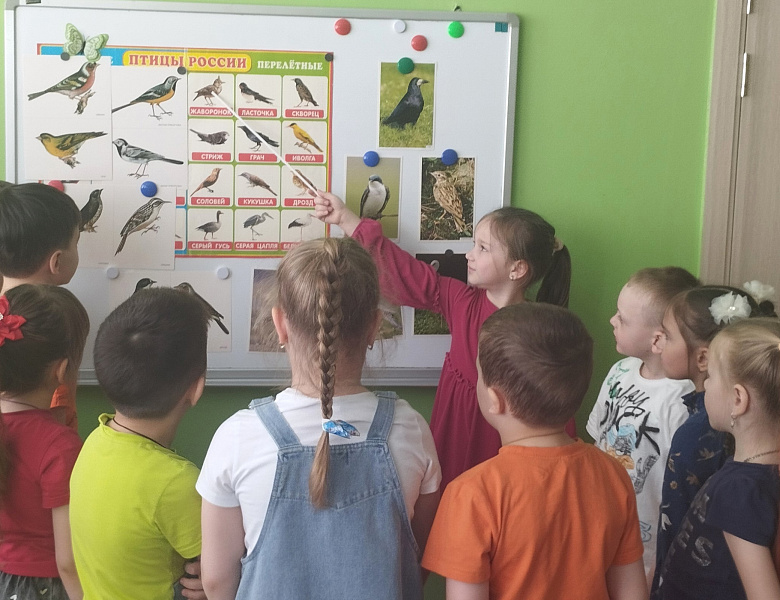  Птицы наши верные помощники, защитники лесов, полей, садов и огородов...