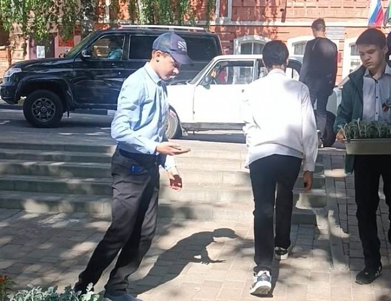 Работа волонтерского экологического отряда «Доброволец» ГБОУ «Корочанская школа - интернат»