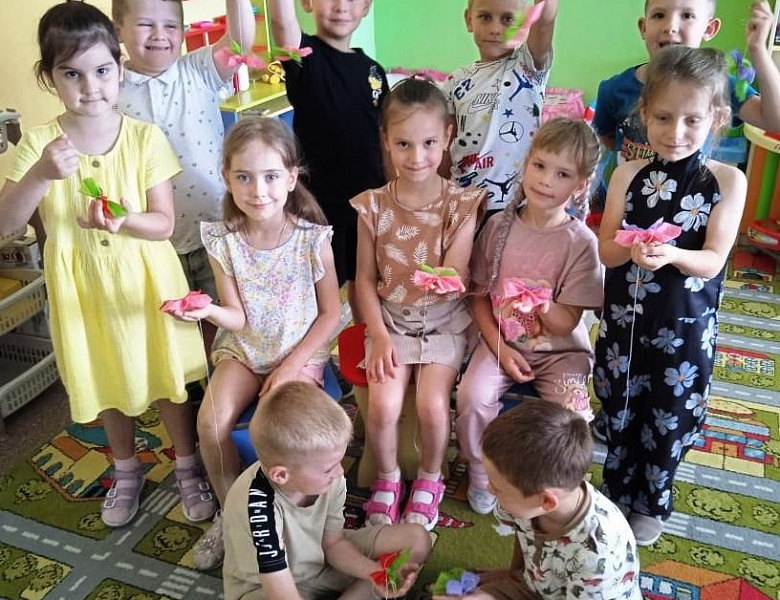 Лето - прекрасная пора для общения с природой.